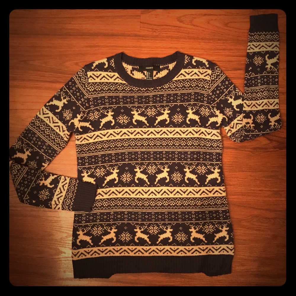 Forever 21 Sweater Reindeers and Snowflakes